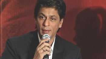 Video : SRK offers olive branch to Shiv Sena