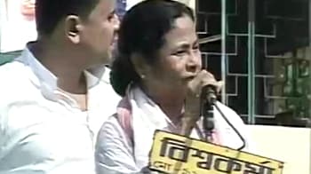 Video : Mamata defends pro-Maoist remarks
