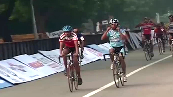 Chennai on the run, Delhi cycles