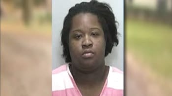Video : Woman charged with setting boyfriend's genitals afire
