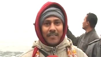 Video : Cold wave hits Srinagar, Dal Lake frozen