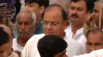 Lucknow: Jaitley courts arrest
