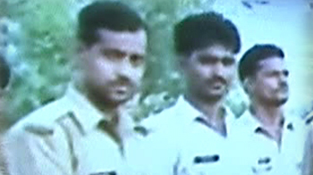 प्यार के विरोधी पुलिसकर्मियों को सजा