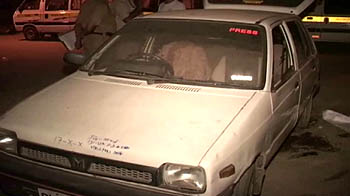 दिल्ली में कार में पड़ी मिली लाश