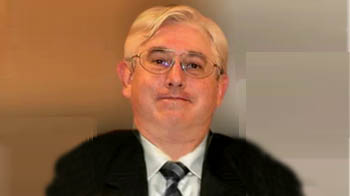 US trade gap narrows on jump in exports