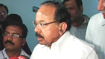 2G scam: Moily explains PM's 'silence'