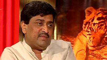 Maharashtra CM joins the tiger campaign