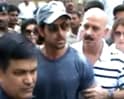 Videos : Hrithik Roshan loses his cool with media