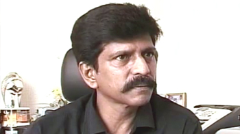 Jagan TV targets Kiran Reddy, Rahul Gandhi