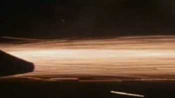 Qantas flight returns to US with engine trouble