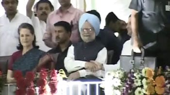 Video : PM, Sonia at Ramlila celebrations