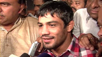 Sushil Kumar celebrates with a buffalo!