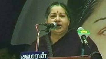Video : Jayalalitha luring Congress?