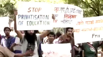 Pune: Protest against FTII 'makeover'