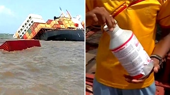 Video : Mumbai oil slick spreads; pesticide bottles at sea