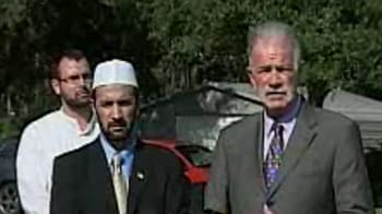 Video : Pastor cancels Koran-burning, then reconsiders