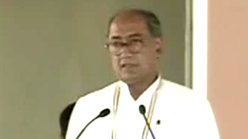 Blame Advani for Hindu-Muslim divide, says Digvijaya Singh