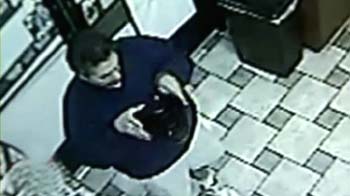 Is this the world's dumbest criminal?