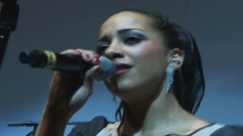 No jail for HIV+ singer who had unprotected sex