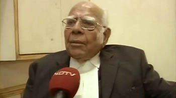 Jethmalani embarrasses BJP, backs Kashmir interlocutors