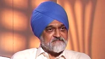 Governance deficit in Naxal states: Montek