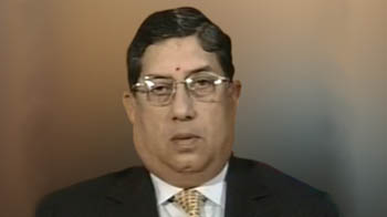 Srinivasan denies sending any SMS