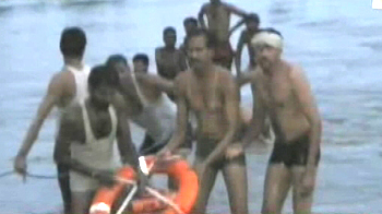 Bus falls in river in Madhya Pradesh