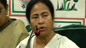 Mamata: With government but okay with JPC