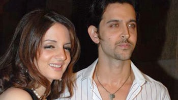 Video : Suzanne keeps a watch on Hrithik