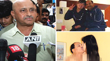 Women's Hockey: Sex and Sleaze