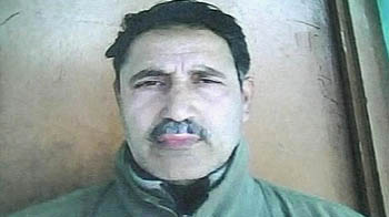 Professor arrested for exam Qs on stone-pelters