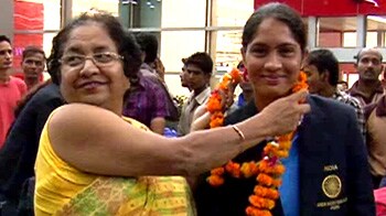 कांस्य जीत स्वदेश पहुंची महिला टीम