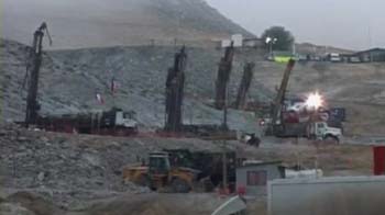 Effort begins to free trapped Chilean miners