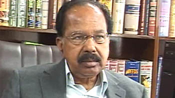 Aarushi case: Moily intervenes, tells CBI to get serious