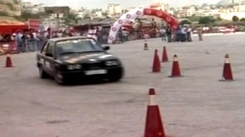 Video : Speed sisters: Racing Palestinian girls speed into record books