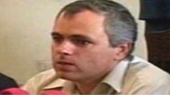 उमर ने किया लेह का दौरा उमर ने किया लेह का दौरा