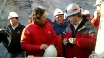 Chile: 33 miners trapped underground for 17 days found alive