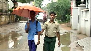 Video : Chennai schools closed after heavy rain