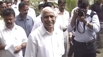 Video : Karnataka CM brings battle against Governor to Delhi