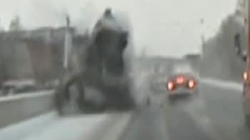 Video : Driver records his own accident on camera