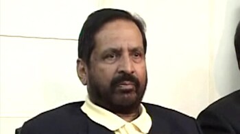 Video : Suresh Kalmadi sacked as CWG Chairman