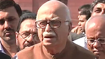 Karnataka crisis: BJP leaders meet President