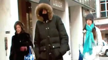 Video : Freezing weather throws Washington, New York out of gear