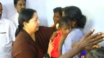 Video : Fishermen issue: Jayalalithaa takes on PM