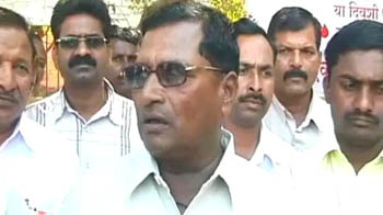 Revenue official beaten by sand mafia