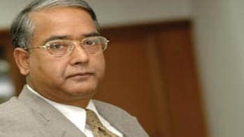 Video : Govt appoints UK Sinha as new SEBI chairman