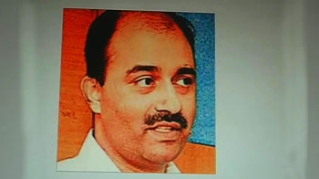 Modi govt issues notice to cop over Gujarat riots