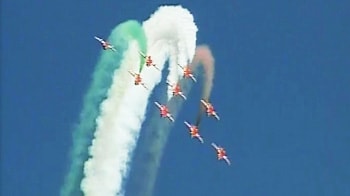 Video : Aero India 2011 takes off