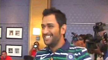 Captain Cool turns into a journalist!