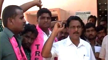 Video : Fight for Telangana: Over 2 lakh govt employees boycott work